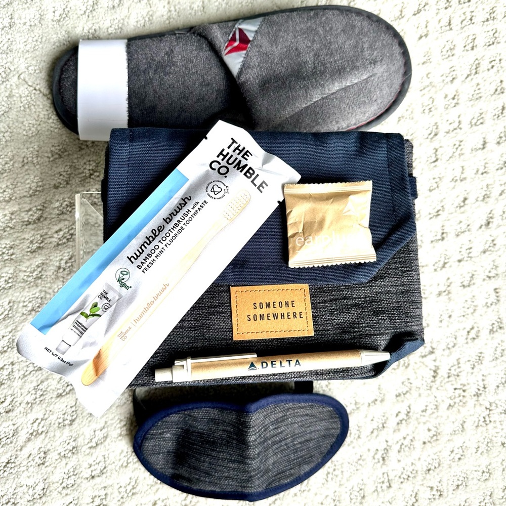 Delta One First Class Travel amenity kit with Delta Slippers - All New